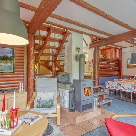 Feriehus 3 Bedroom Lovely In