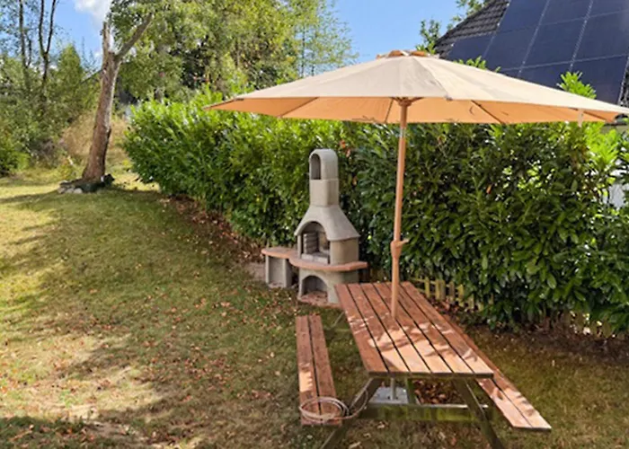 Сasa de vacaciones 3 Bedroom Lovely In *