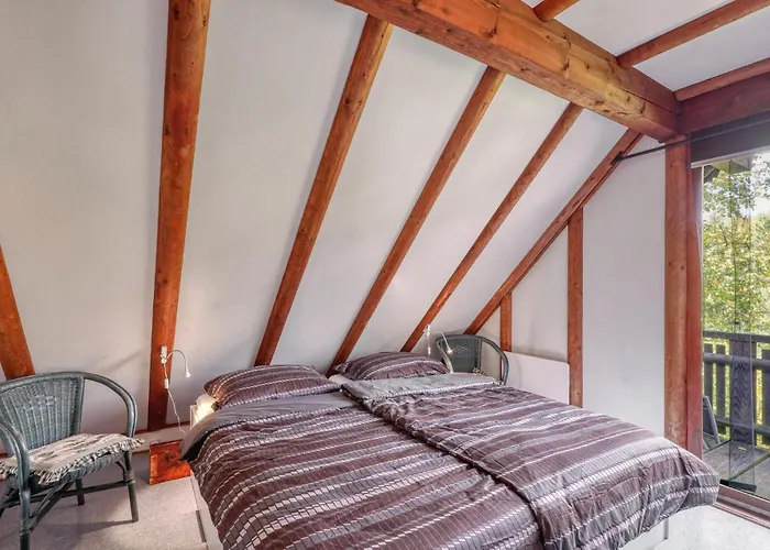 Сasa de vacaciones 3 Bedroom Lovely In *